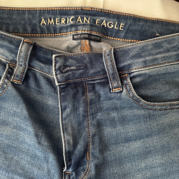 American Eagle Low Rise Skinny Jeans - Picture 3 of 4